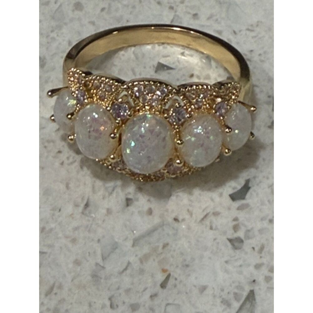 Beautiful Opal Ring - image 1